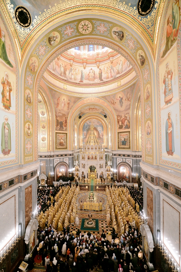 Литургия в Храме Христа Спасителя день интронизации Патриарха Кирилла (2013)