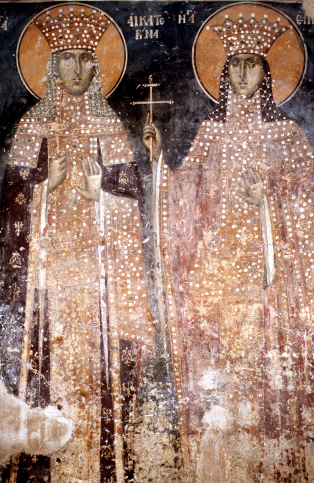 Великомученица Екатерина (слева) и мученица Ирина Македонская. Фреска, XIV век. Церковь святителя Николая Орфанос (Салоники)