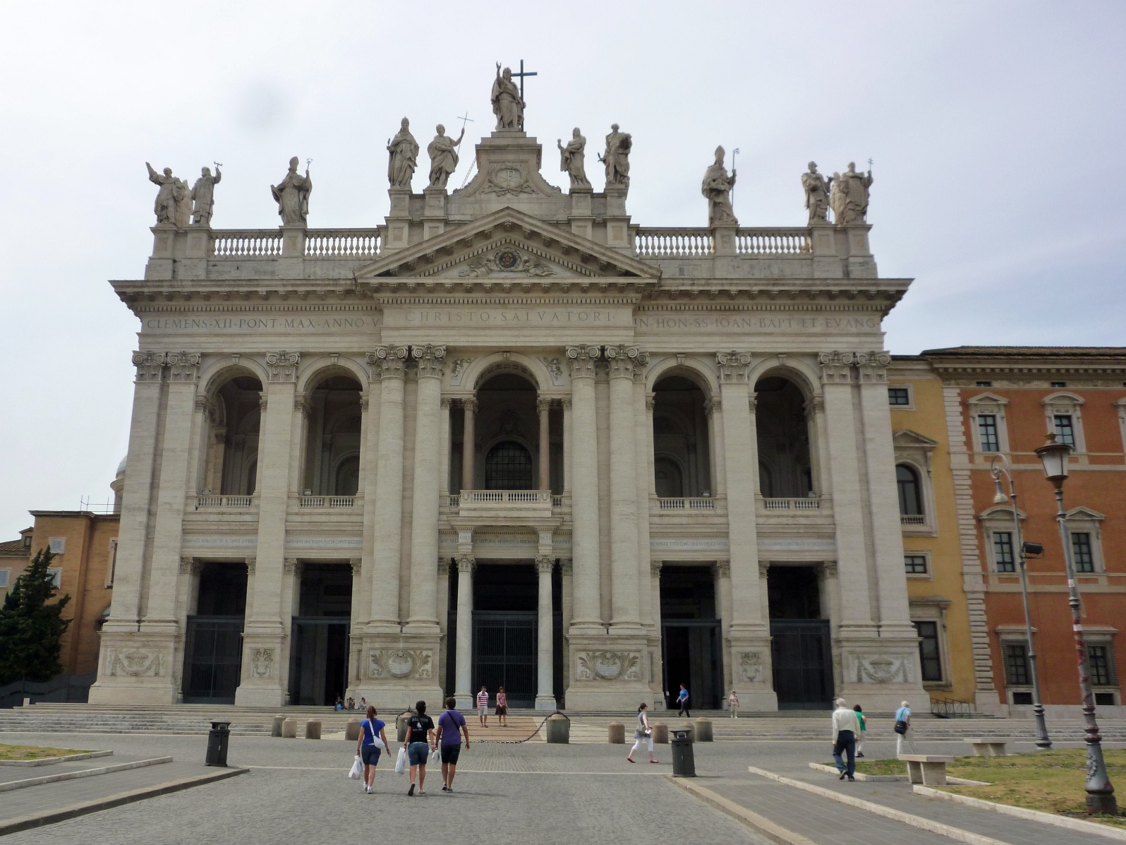 Латеранский дворц в Риме (Basilica di San Giovanni in Laterano), где находится Предтеченская церковь