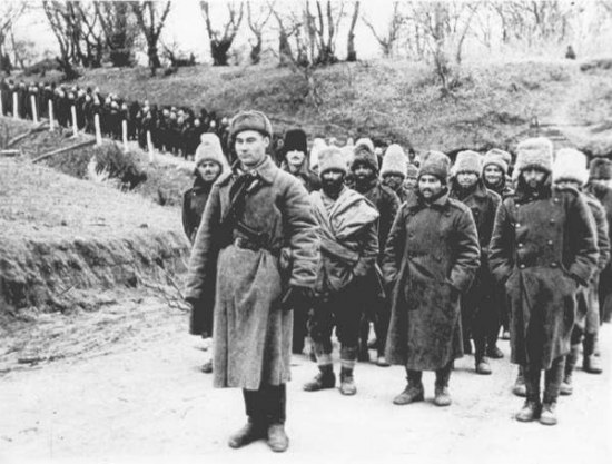 Колонна пленных румынских солдат