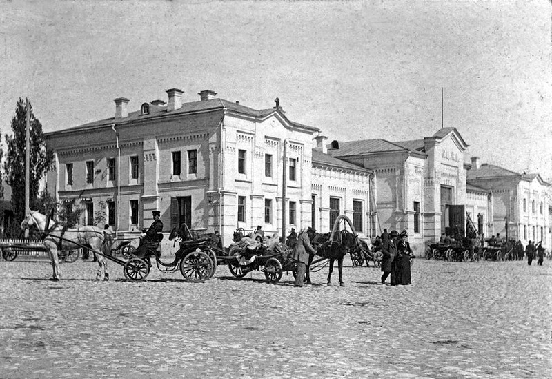 Царицын (с 1925 года - Сталинград) был в начале прошлого века небольшим городом
