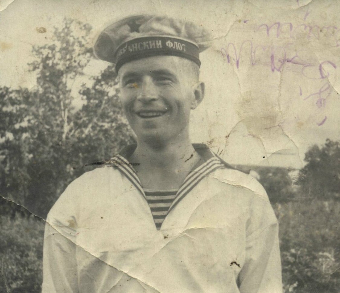 Игнатий Лапкин - фото времен его службы в морском флоте