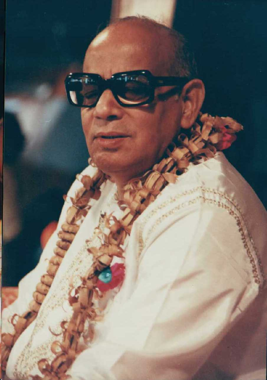Прабхат Ранджан Саркар, имя в секте  Шри Шри Анандамурти (1923-1990) - создатель "Ананда Марга"