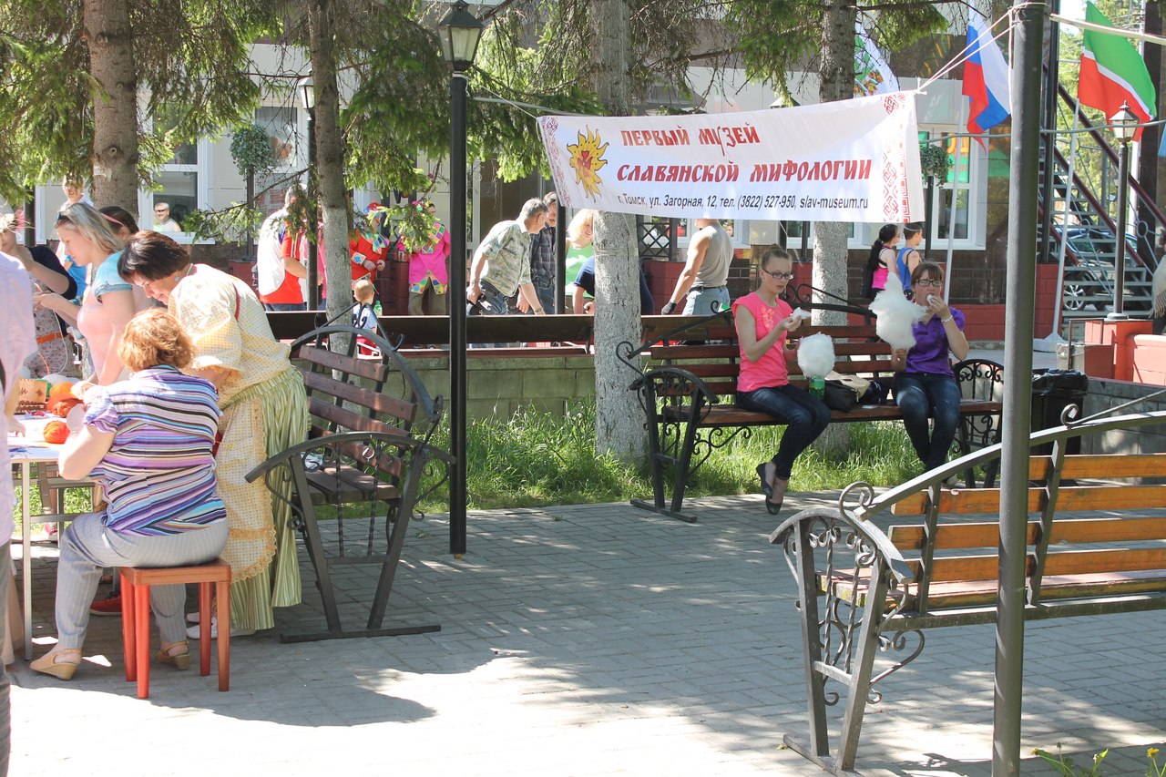Музей славянской мифологии на федеральном Сабантуе в Томске 15 июня 2014 года