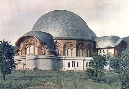 Первый Гётеанум (Goetheanum)