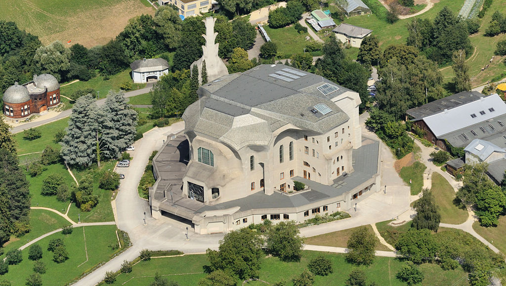 Гётеанум (Goetheanum) — всемирный центр Антропософского движения, расположенный в швейцарском городе Дорнах и названный в честь Гёте.