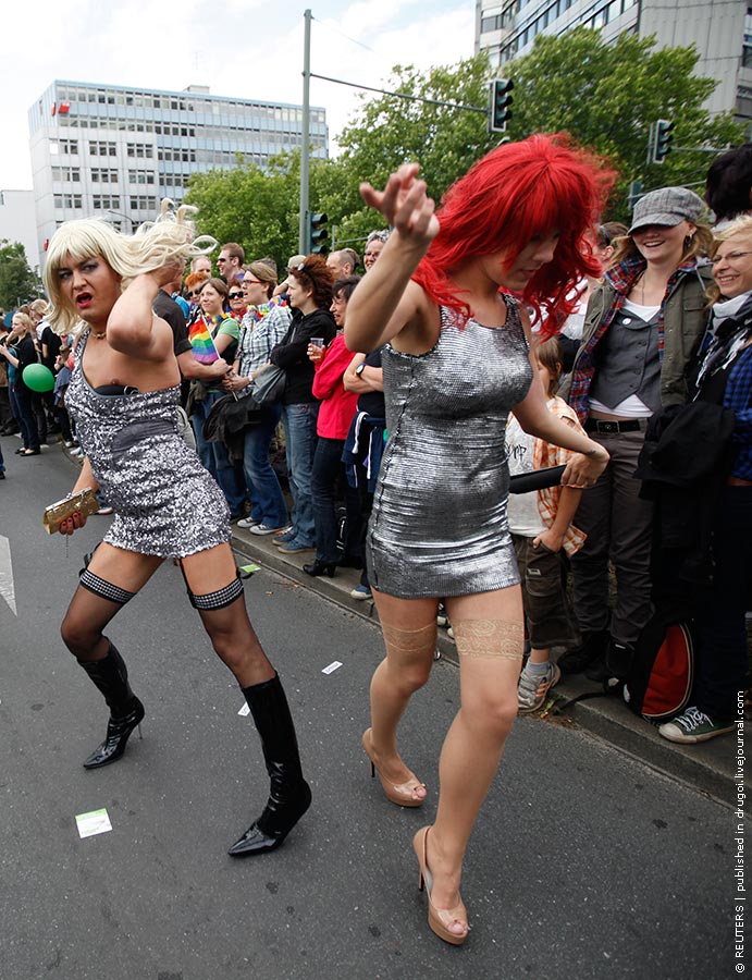Парад извращенцев в Берлине (2012). Это так необходимо России?!